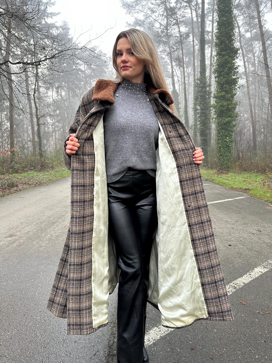 Emporio Armani Coat, One Size, Vintage Unique Style, Full-Length Women's Luxury Coat, Classy and Elegant Outerwear, Fits For All Sizes