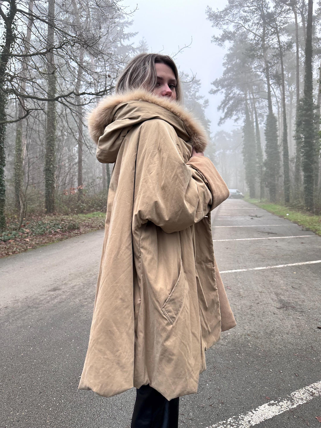 Max Mara Women's Coat with Real Fox Fur Collar, XL Size, Hooded Vintage Coat, Beige Creamy Color, Luxurious and Elegant Outerwear, Max Mara
