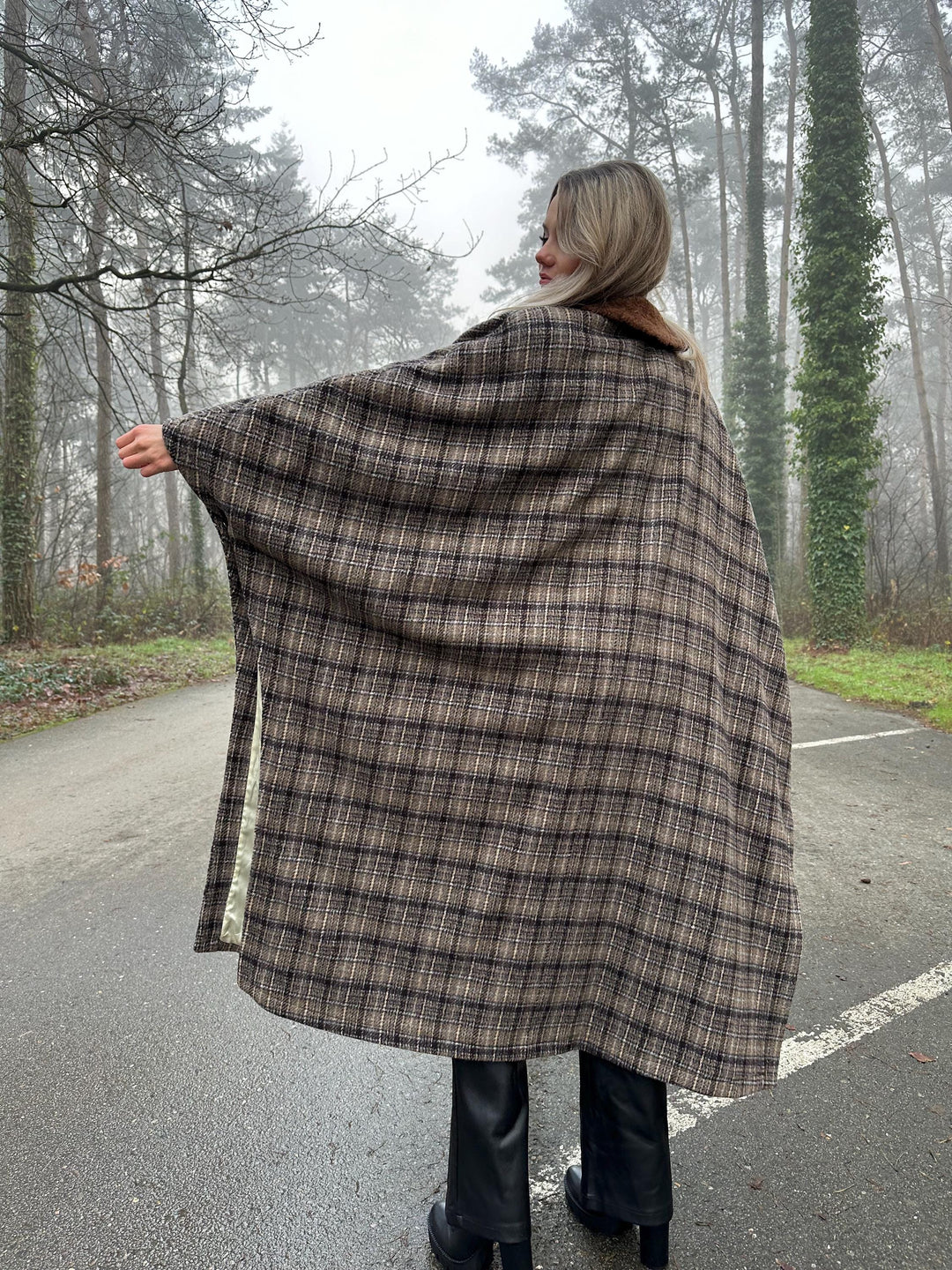 Emporio Armani Coat, One Size, Vintage Unique Style, Full-Length Women's Luxury Coat, Classy and Elegant Outerwear, Fits For All Sizes