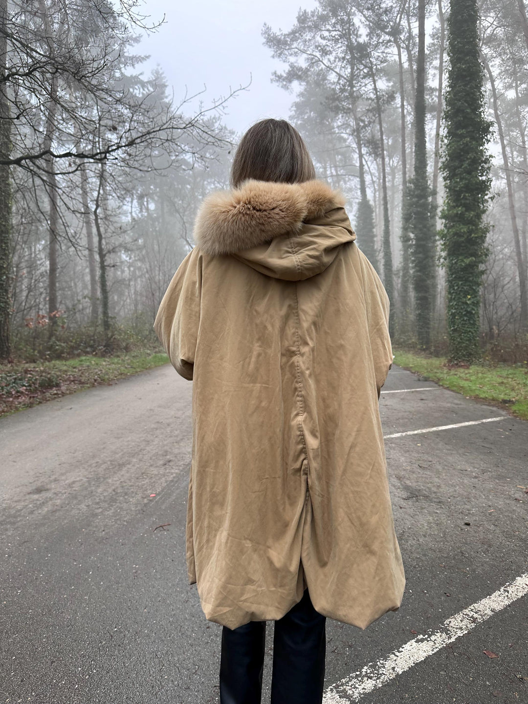 Max Mara Women's Coat with Real Fox Fur Collar, XL Size, Hooded Vintage Coat, Beige Creamy Color, Luxurious and Elegant Outerwear, Max Mara