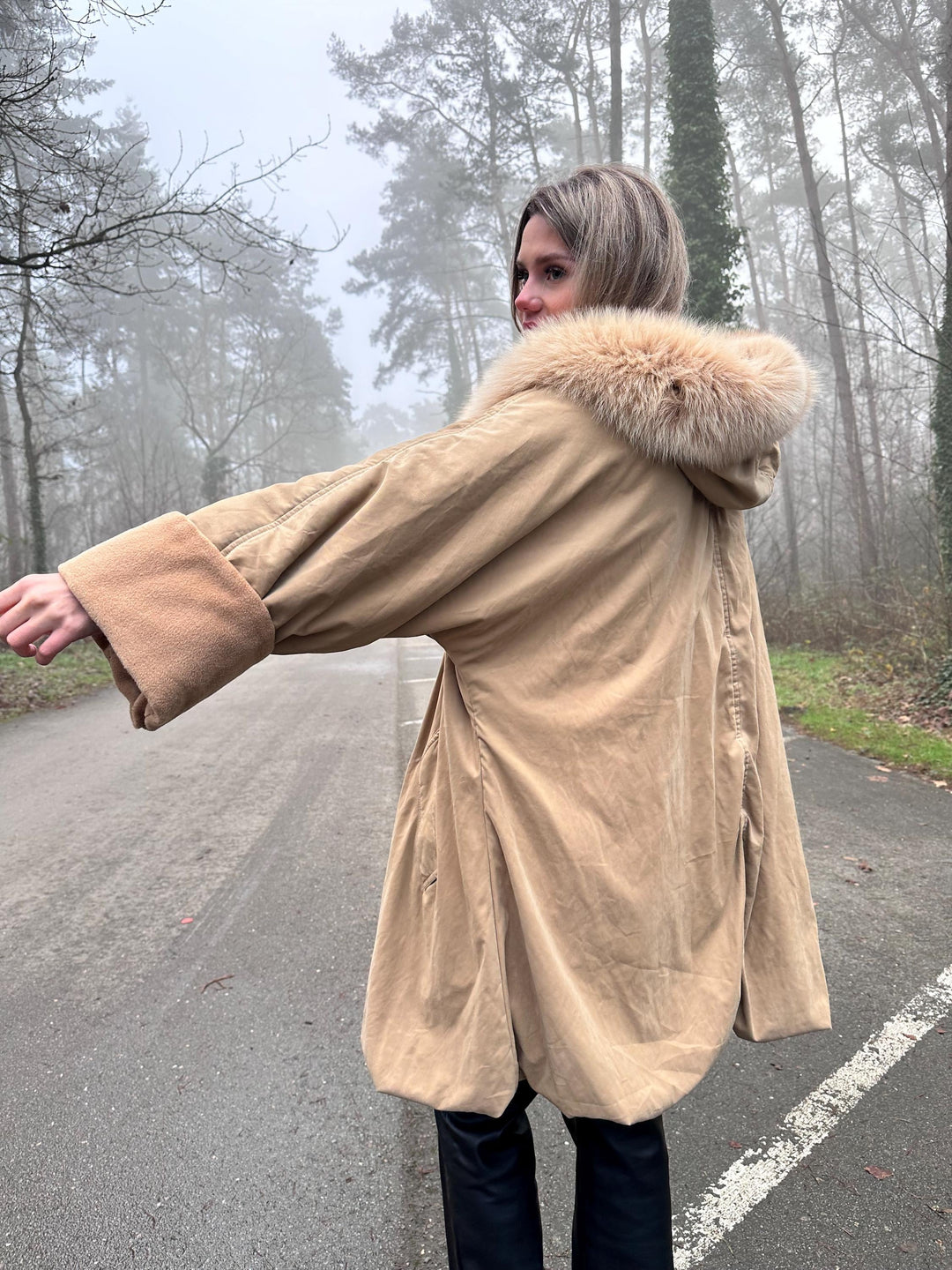Max Mara Women's Coat with Real Fox Fur Collar, XL Size, Hooded Vintage Coat, Beige Creamy Color, Luxurious and Elegant Outerwear, Max Mara