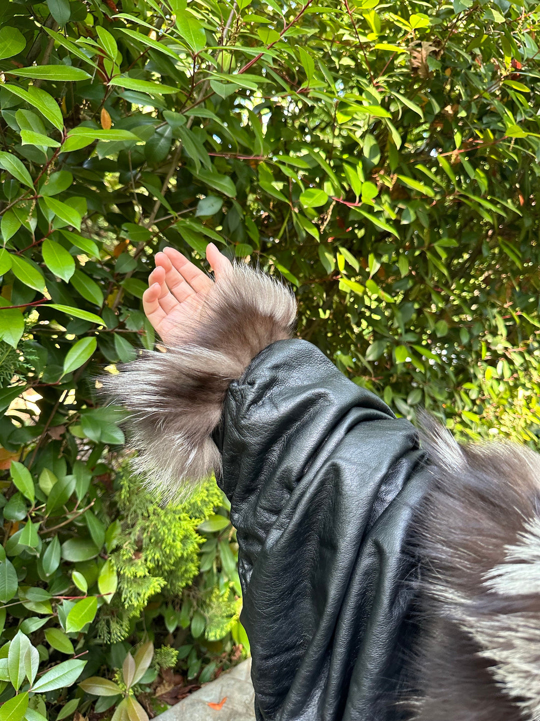 Silver fox fur coat with black leather, XL real fur coat, vintage fur coat, leather fox coat, fox coat, fur coat, pelzmantel, fox fur coat