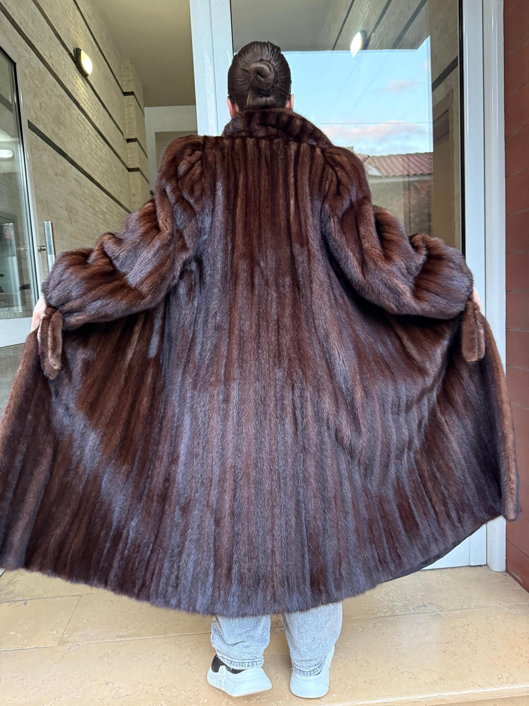 Long Mink Fur Coat, Medium Size, Brown Mink Fur Coat, Real Mink Fur, Vintage Fur Coat, Women's Fur Coat, Mink Fur Coat, Full-Length Fur Coat