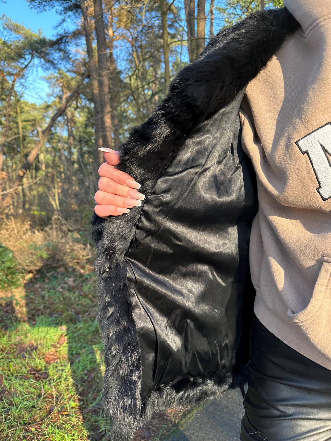 Black Rabbit Fur Coat, Medium Size, Vintage Style, Real Rabbit Fur, Shiny Black Fur, Elegant and Warm Women's Outerwear, Rabbit Fur Coa