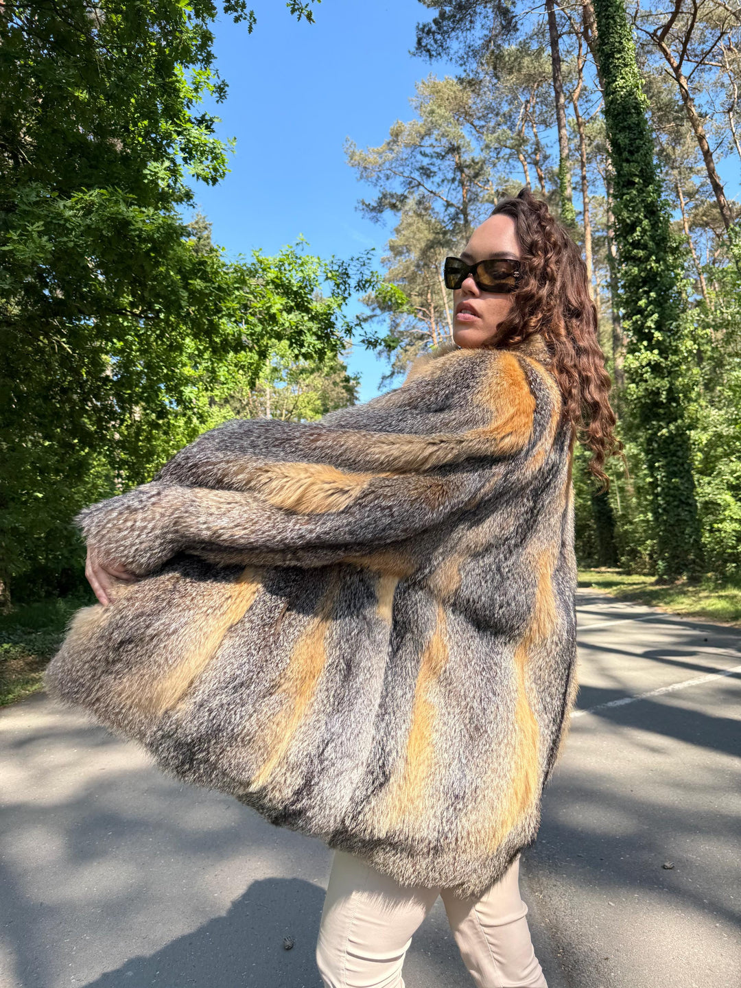 Gray Cross Fox Fur Coat, Medium Size, Real Fur Coat, Fox Fur Coat, Fox Fur Jacket, Cross Fox Jacket, Fox Jacket, Fox Fur, Real Vintage Fur