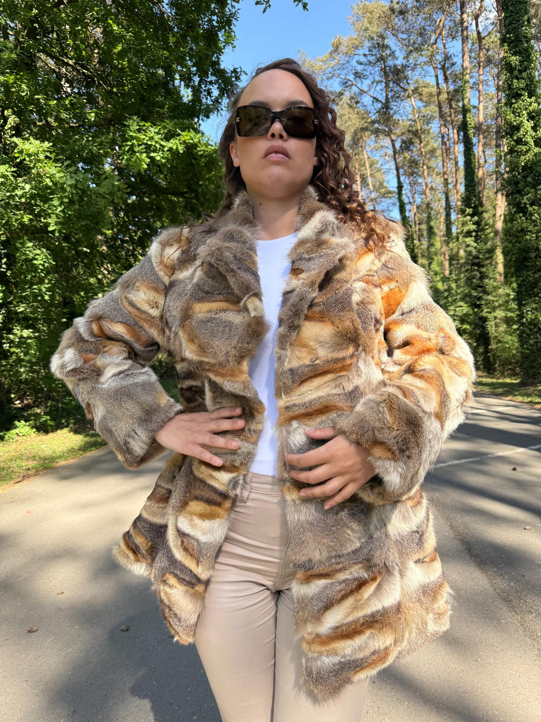 Fox Fur Jacket with Fox Paws, Real Fox Fur, Soft Fur, Vintage Style Women's Outerwear, Red Fox Fur Coat, Unique Design, Rare Find Fox Coat