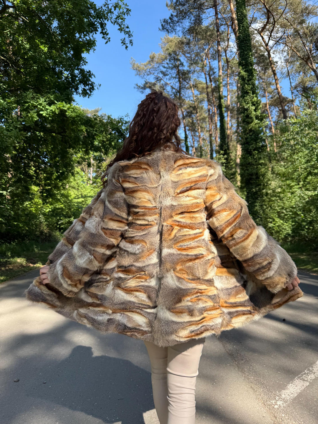 Fox Fur Jacket with Fox Paws, Real Fox Fur, Soft Fur, Vintage Style Women's Outerwear, Red Fox Fur Coat, Unique Design, Rare Find Fox Coat