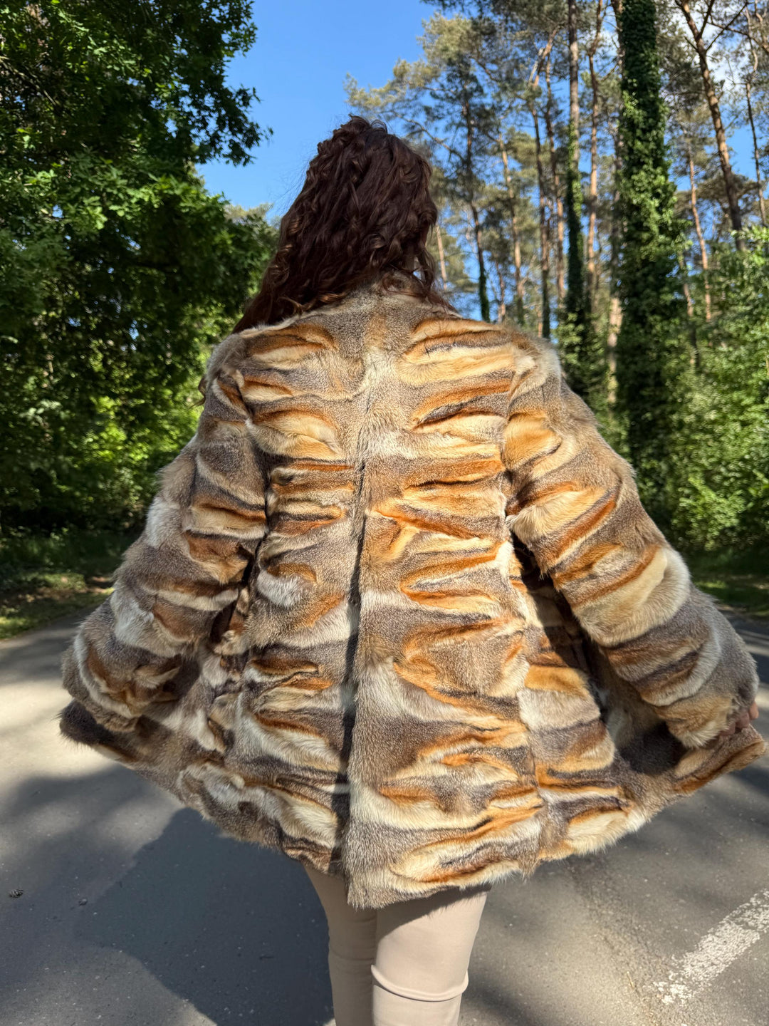 Fox Fur Jacket with Fox Paws, Real Fox Fur, Soft Fur, Vintage Style Women's Outerwear, Red Fox Fur Coat, Unique Design, Rare Find Fox Coat