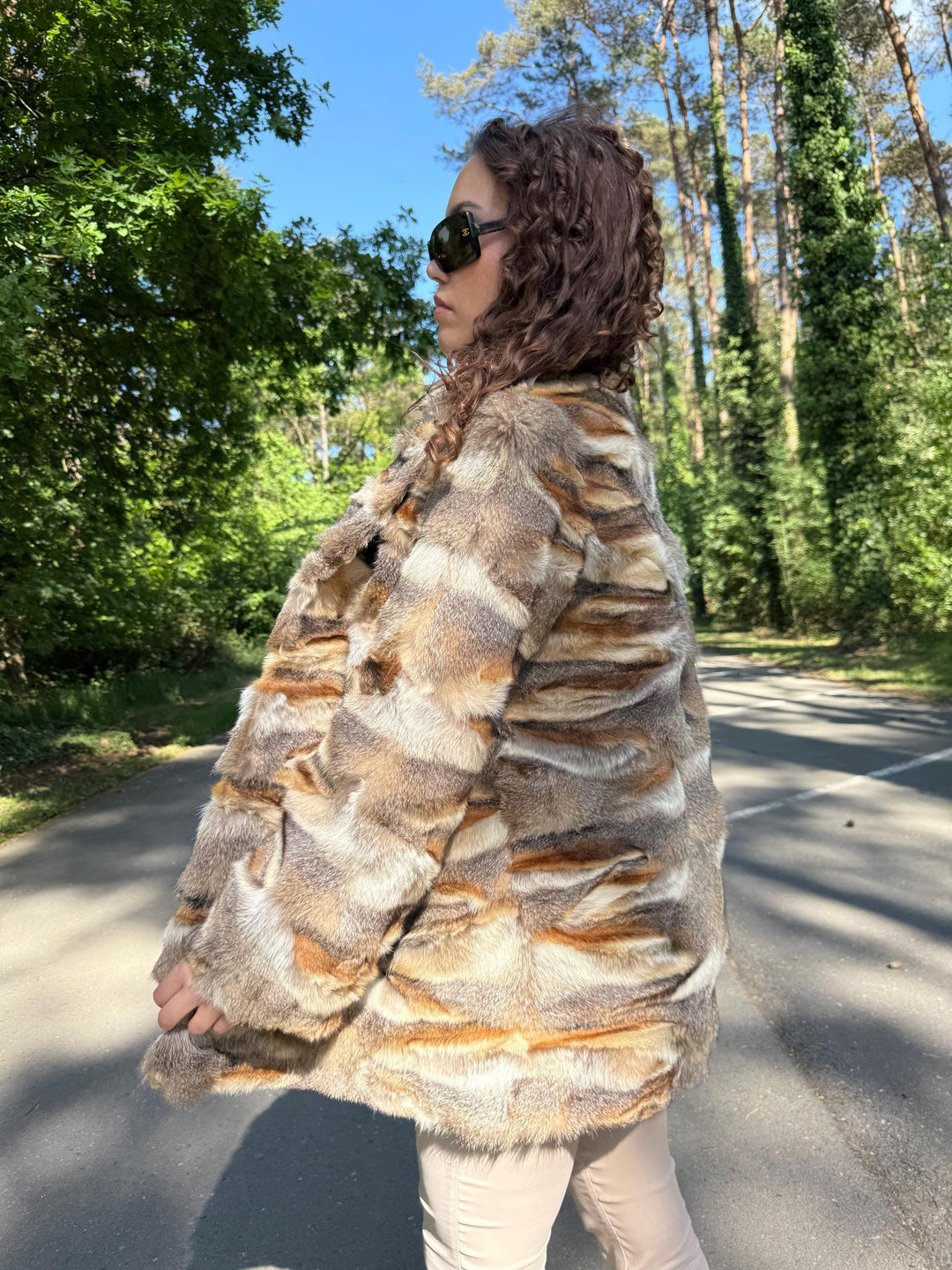 Fox Fur Jacket with Fox Paws, Real Fox Fur, Soft Fur, Vintage Style Women's Outerwear, Red Fox Fur Coat, Unique Design, Rare Find Fox Coat