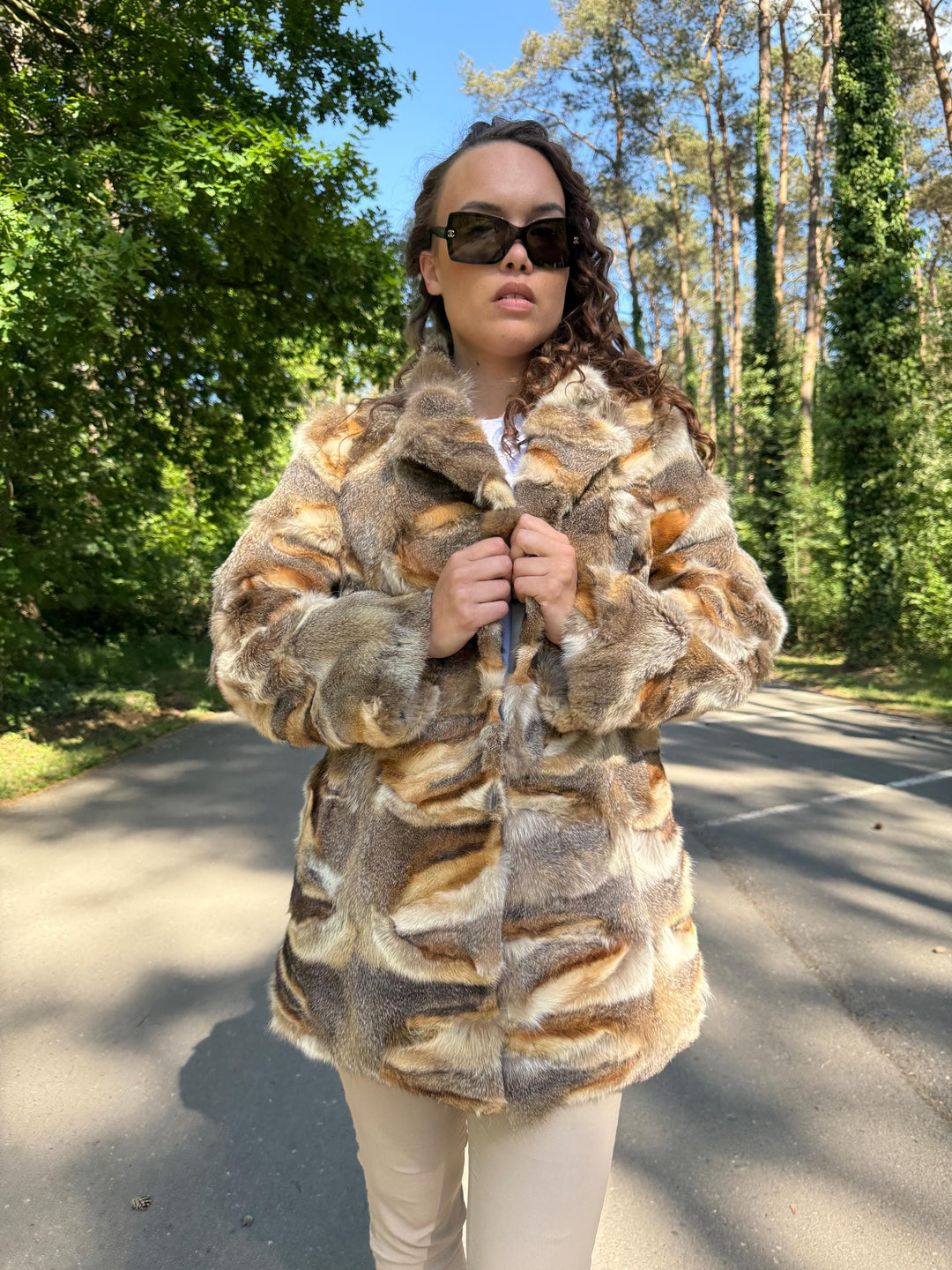 Fox Fur Jacket with Fox Paws, Real Fox Fur, Soft Fur, Vintage Style Women's Outerwear, Red Fox Fur Coat, Unique Design, Rare Find Fox Coat