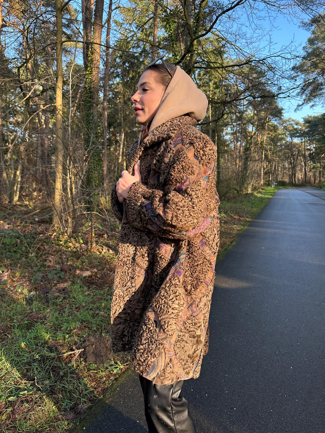 Astrakhan Mink Fur Coat with Designed Leather, XXL Size, Golden Brown Color, Soft and Rare Find, Great Condition, Luxurious Womens Outerwear