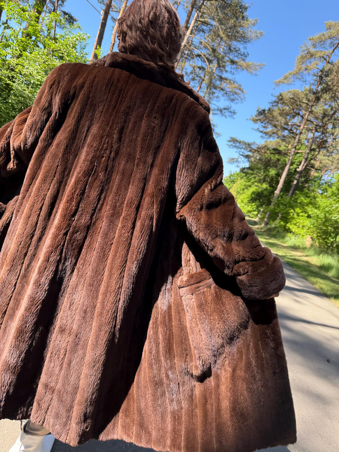 Light Brown Sheared Mink Fur Coat, 3XL Super Soft Fur, Light Shiny Finish, Full-Length Elegant Design, Excellent Condition, Warm & Luxurious