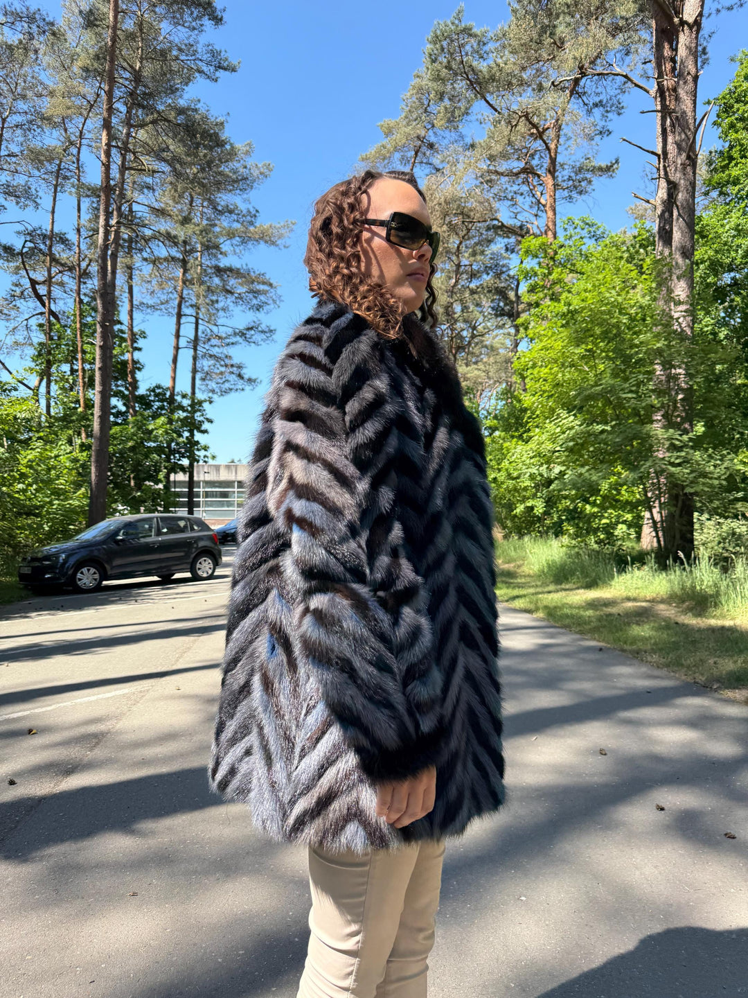 M/L Mink Jacket Dyed in Blue and Black Color,  Soft & Luxurious, Rare Find Fur Outerwear, Eye Catching Design, Thick Mink Jacket, Real Fur