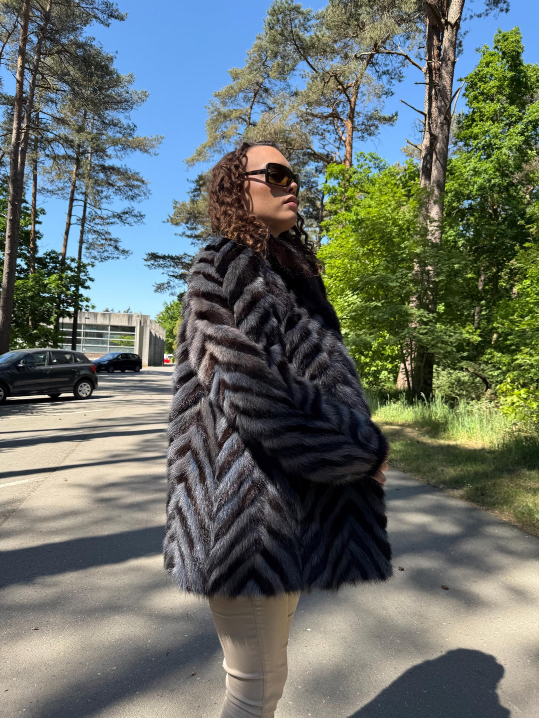 M/L Mink Jacket Dyed in Blue and Black Color,  Soft & Luxurious, Rare Find Fur Outerwear, Eye Catching Design, Thick Mink Jacket, Real Fur