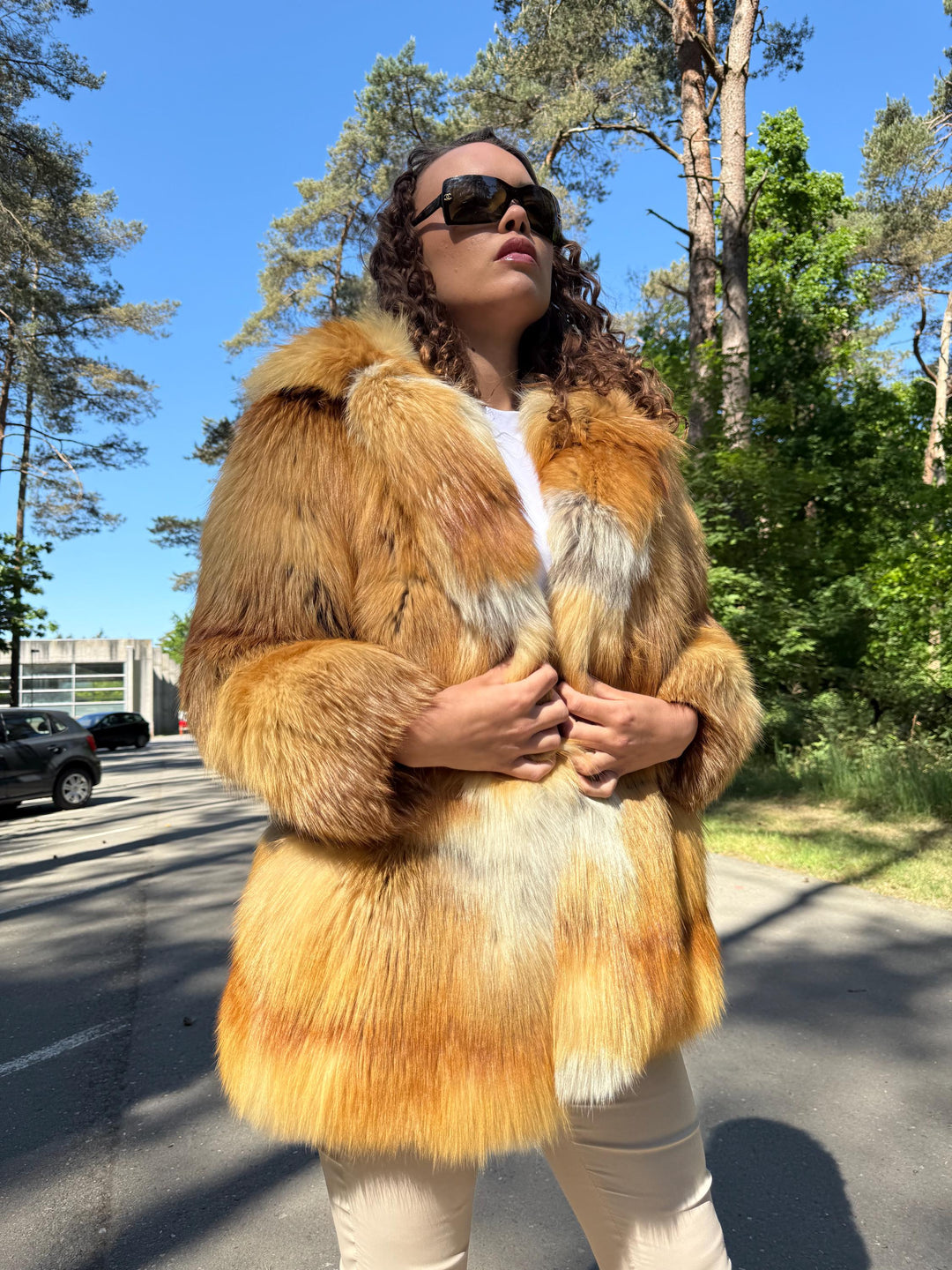 Red Canadian Fox Fur Jacket Small – Real Soft and Fluffy Fur, Natural Warmth, Vintage Style with Eye-Catching Look, Cozy & Stylish Outerwear