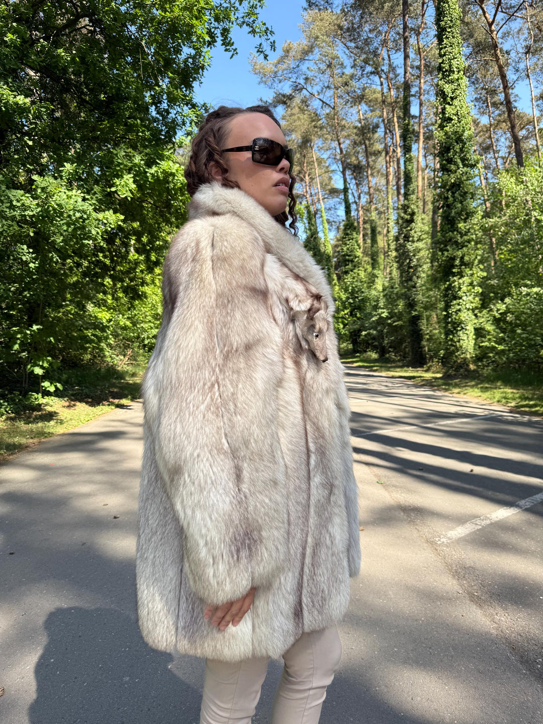 Medium Nordic Fox Fur Coat, Real Blue Fox Fur, Soft and Fluffy Texture, As Good As New Condition, Cozy Feel, Classic Rare Vintage Fur Coat
