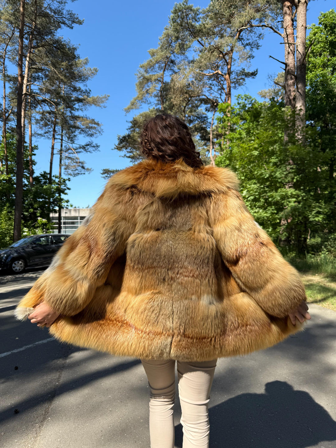 Red Canadian Fox Fur Jacket Small – Real Soft and Fluffy Fur, Natural Warmth, Vintage Style with Eye-Catching Look, Cozy & Stylish Outerwear