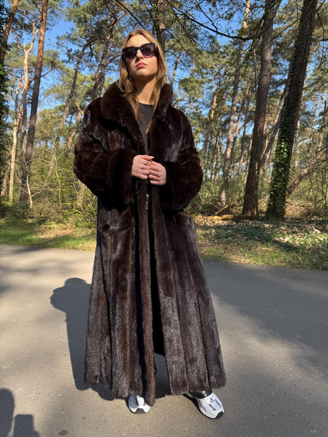 Extra Large Dark Brown Mink Coat, Long Luxury Fur Coat, Elegant Mink Fur Coat, Soft High Quality Coat, Warm & Thick Fur, Elegant Outerwear