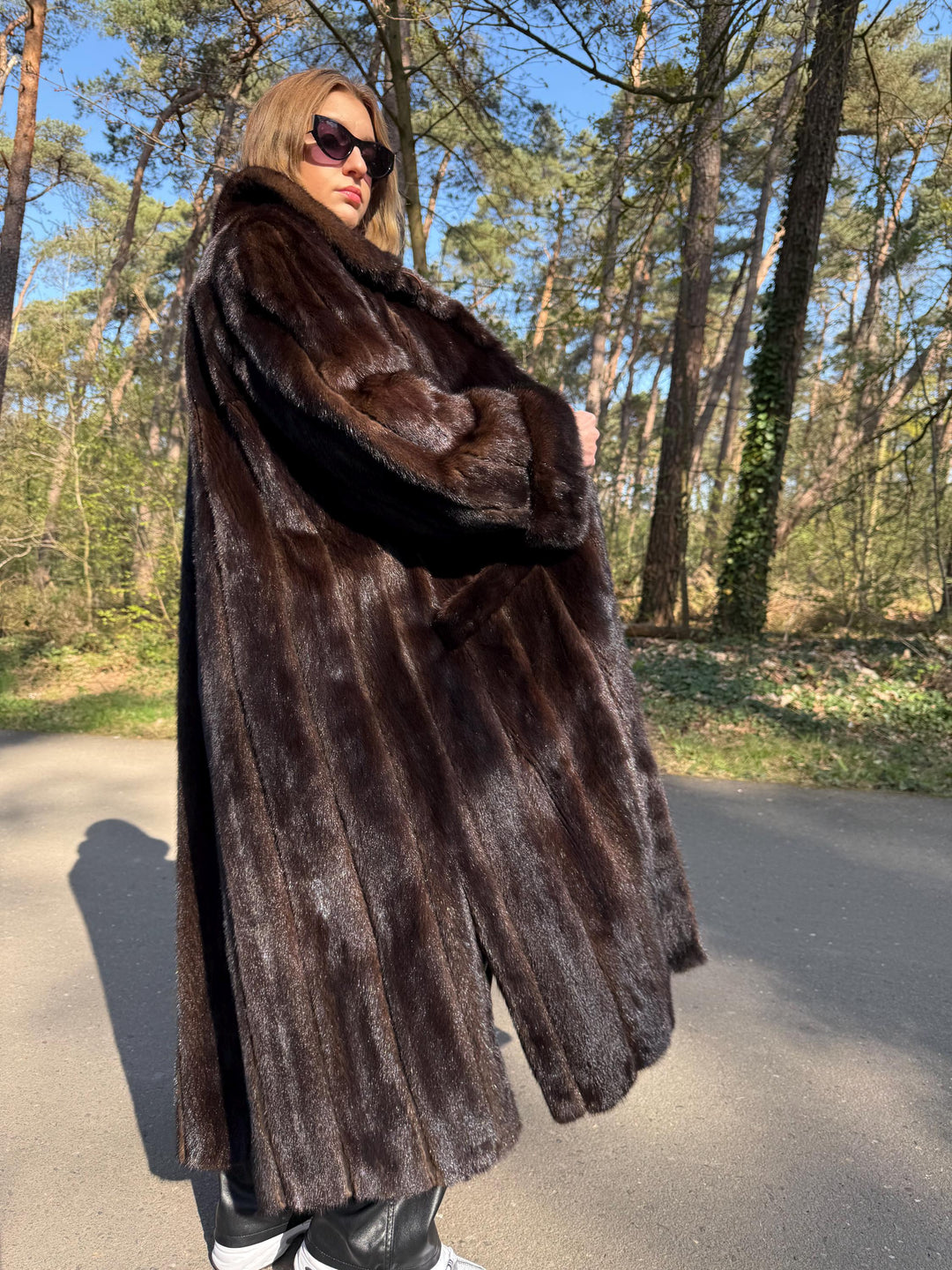 Extra Large Dark Brown Mink Coat, Long Luxury Fur Coat, Elegant Mink Fur Coat, Soft High Quality Coat, Warm & Thick Fur, Elegant Outerwear