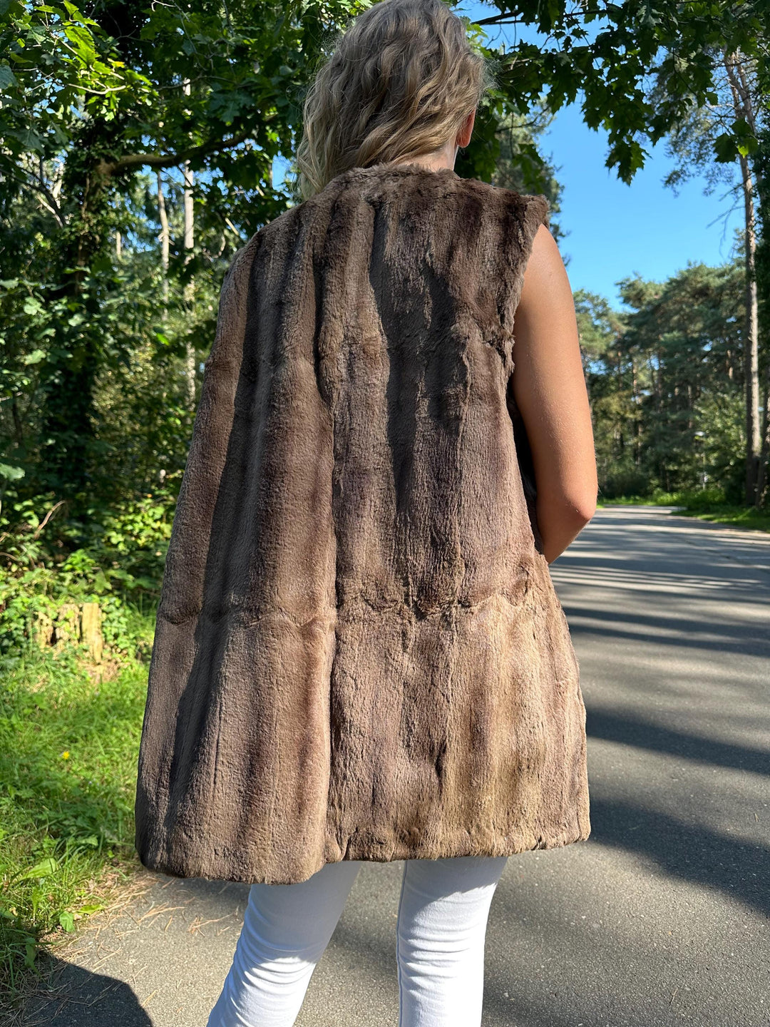 Light Brown Sheared Mink Fur Vest, Medium Size, Women's Luxury Mink Vest, Soft and Thick Genuine Mink Fur, Elegant and Stylish Outerwear