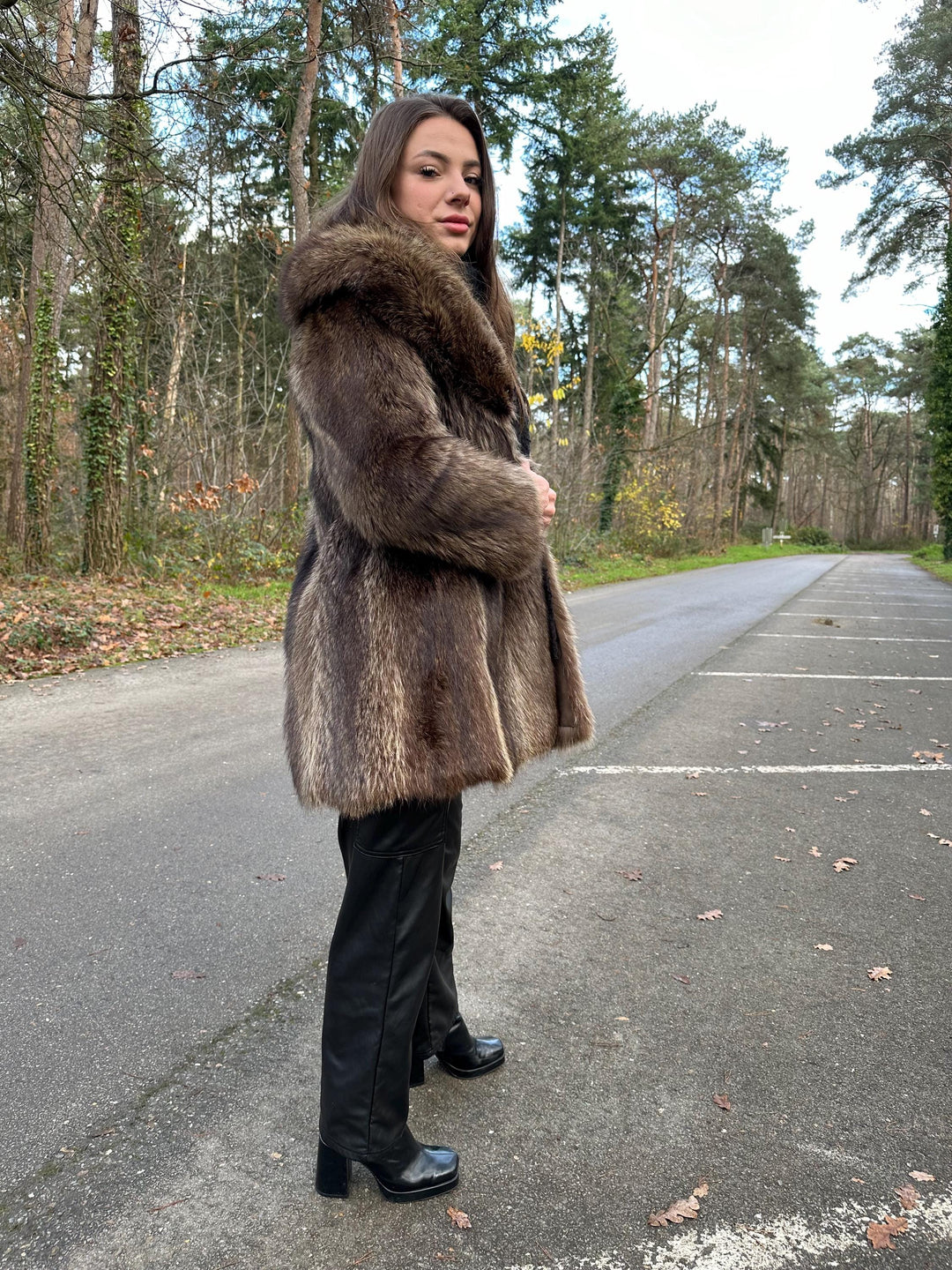 Raccoon Fur Coat, M/L Size, Light Brown Color, Real Soft Raccoon Fur, Vintage Classic Style, Elegant and Luxury Warm Fur Coat for Women