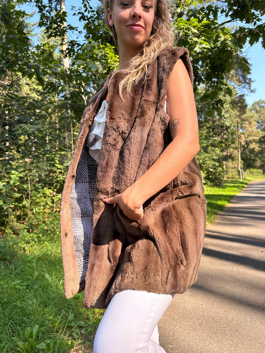 Light Brown Sheared Mink Fur Vest, Medium Size, Women's Luxury Mink Vest, Soft and Thick Genuine Mink Fur, Elegant and Stylish Outerwear