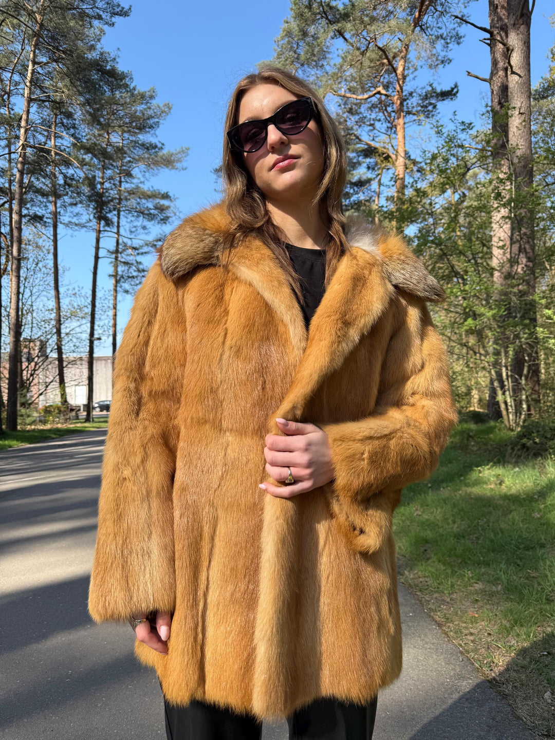 Golden Mink Fur Jacket with Soft Fox Fur Collar, Medium Size, High-Quality Fur, Luxurious and Elegant Women's Outerwear, Genuine Fox & Mink