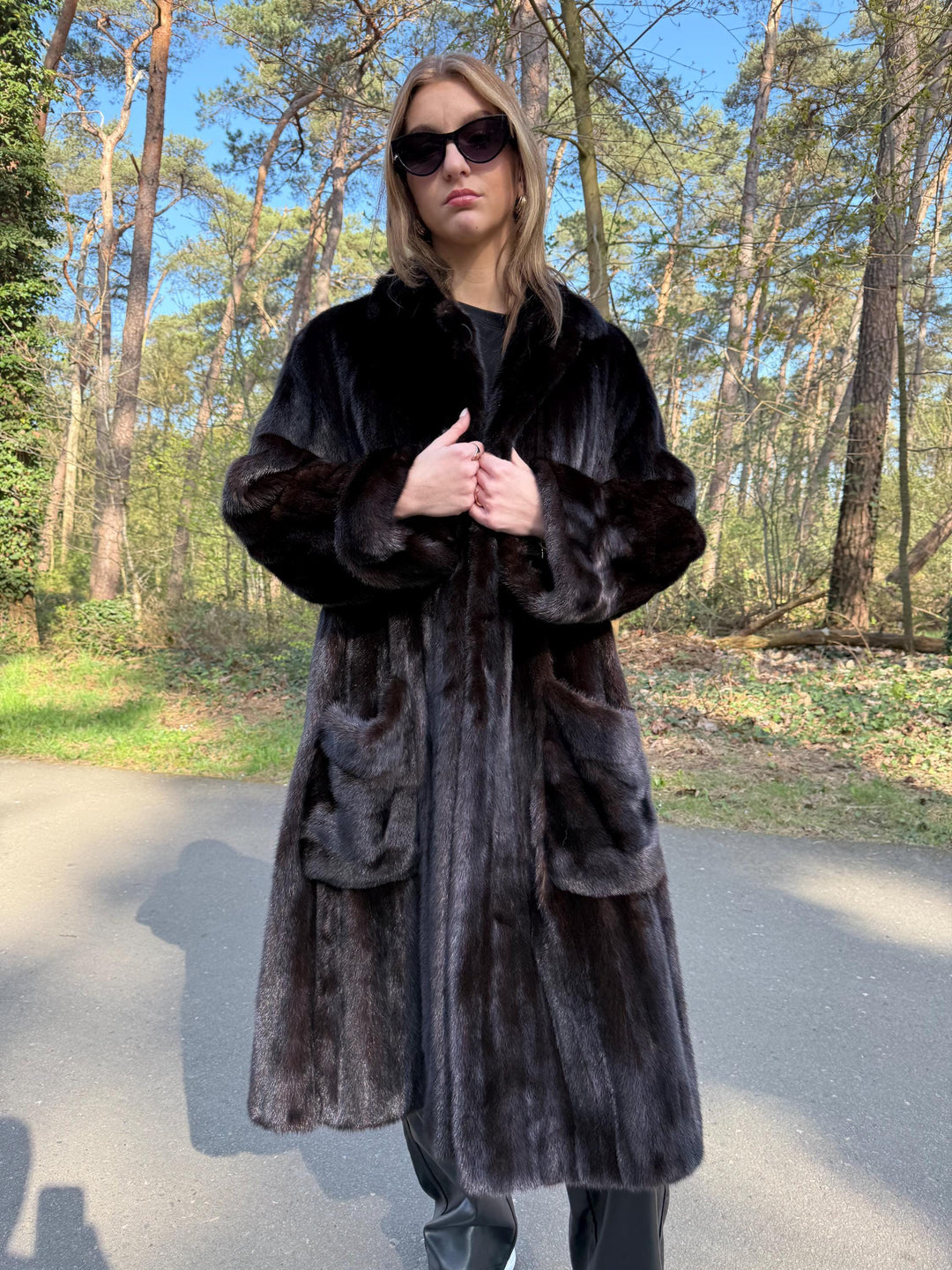 Superb Ranched Saga Mink Fur Coat, L/XL Size, Premium High Quality Fur, Luxury Women's Fur Coat, Natural Brown Fur, Soft and Thick Mink Fur