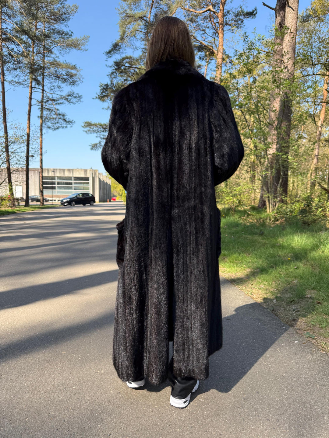 Swinger Dark Brown Mink Coat, XL Size, Feet Length Coat, Rare Find Vintage Style, Soft and Thick Mink Fur, High Quality Fur, Real Mink Coat