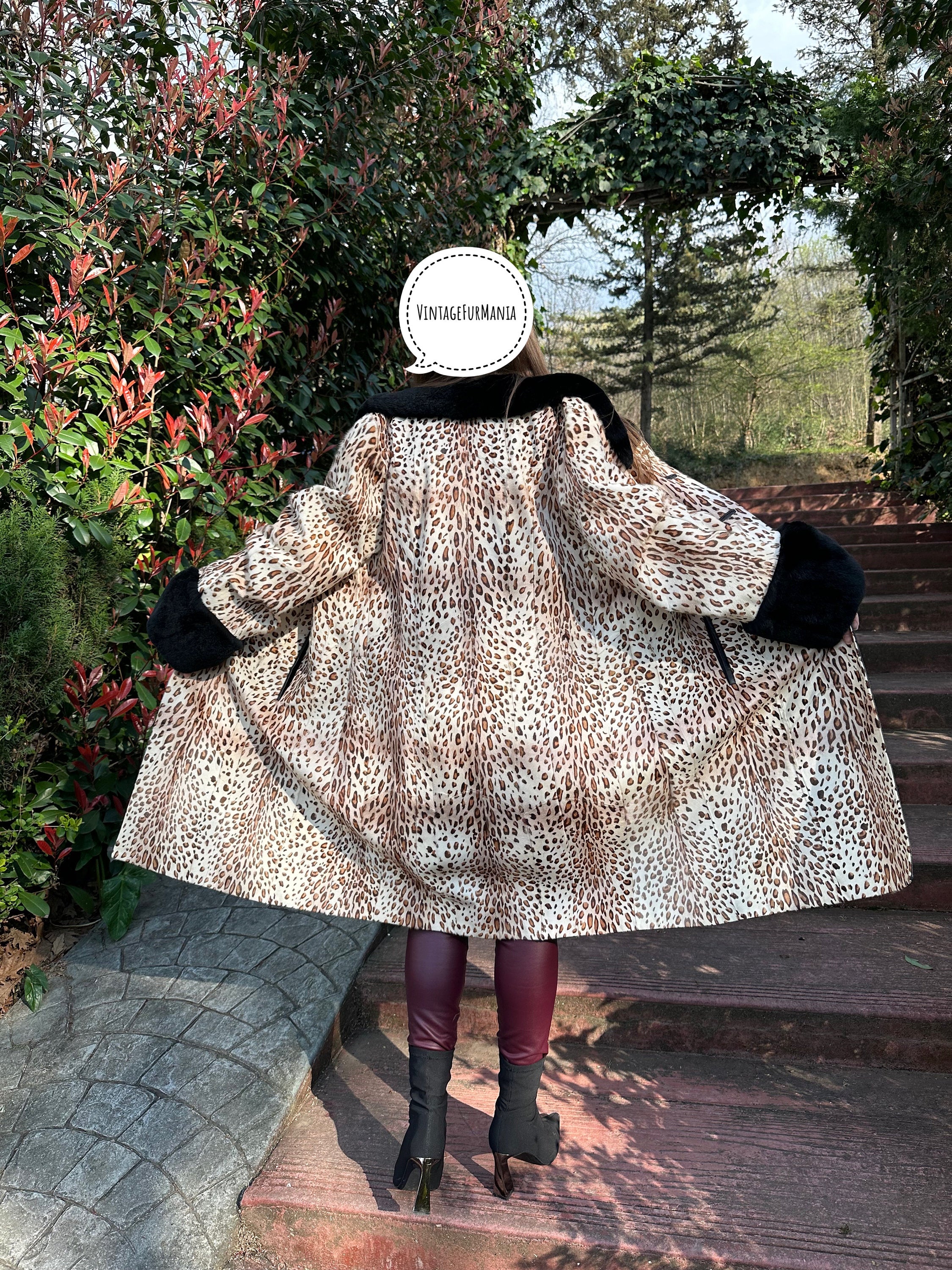 Luxury Fur Coat Women Lambskin Fur, Printed Lynx Patter in Lambskin fur coat with Rex rabbit fur collar, real fur coat, Excellent XL fur