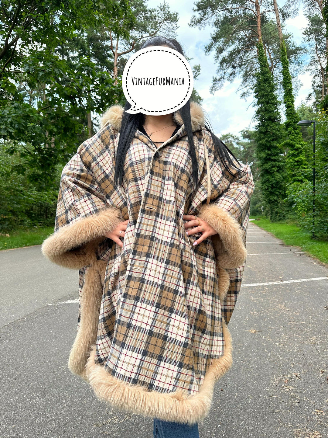 Burberry Style Coat with Fox Fur, One Size Coat, Elegant and Luxury Fur Coat - Perfect for Outerwear Style, Real Vintage Coat, Women's Coat