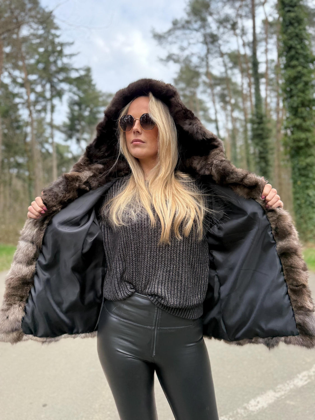 New Sable Fur Jacket with Hoodie, Medium Size, Brand New Never Used, Rich Expensive Fur Jacket, Sable Fur for Women, Premium Fur, Luxurious