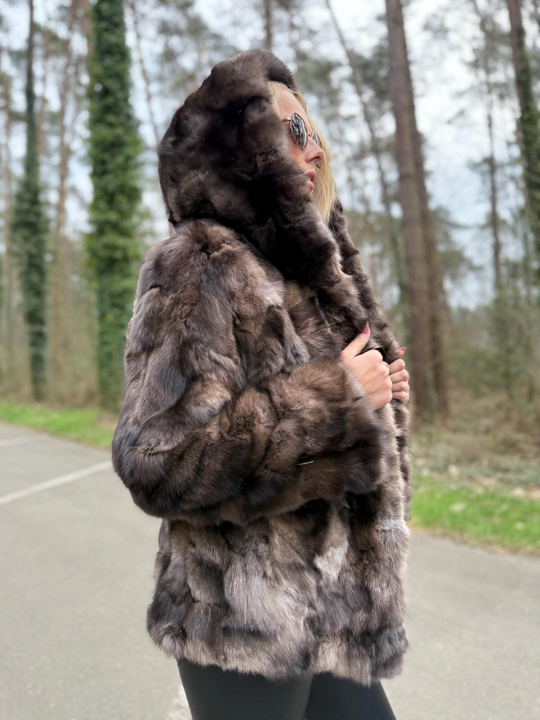 New Sable Fur Jacket with Hoodie, Medium Size, Brand New Never Used, Rich Expensive Fur Jacket, Sable Fur for Women, Premium Fur, Luxurious