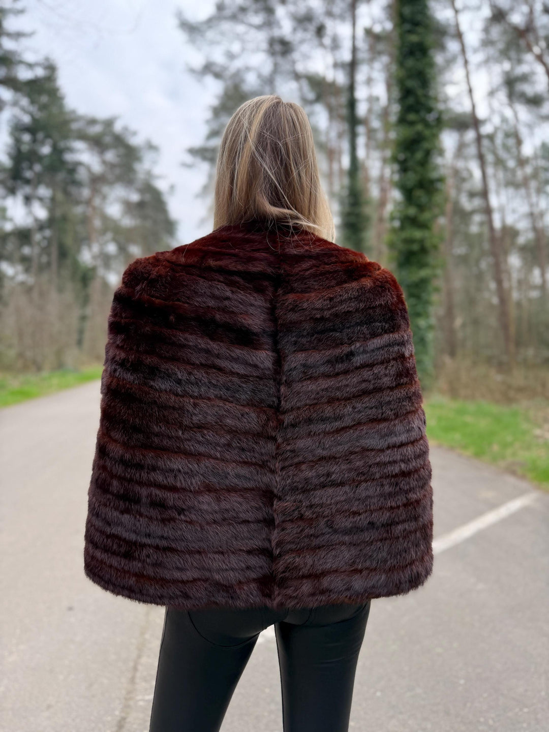 One Size Over the Shoulder Mink Fur Stole, Brown Mink, Thick and Soft Mink Fur Cape, Outlet Price, Perfect Shiny Fur, Classic Vintage Style