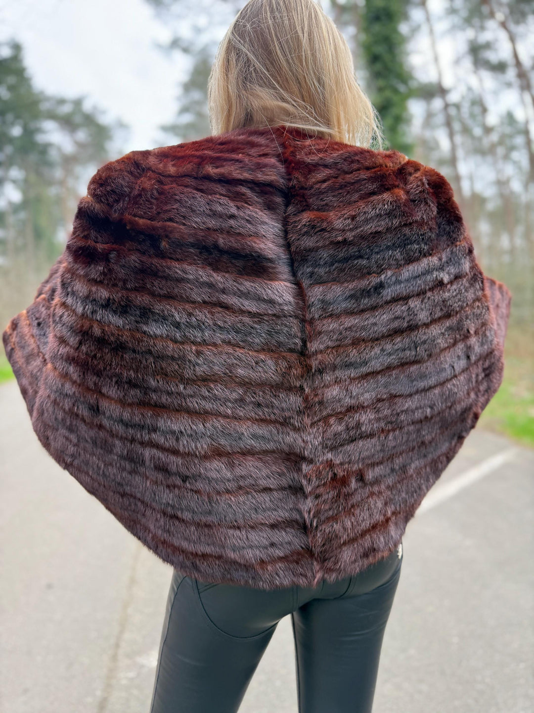 One Size Over the Shoulder Mink Fur Stole, Brown Mink, Thick and Soft Mink Fur Cape, Outlet Price, Perfect Shiny Fur, Classic Vintage Style