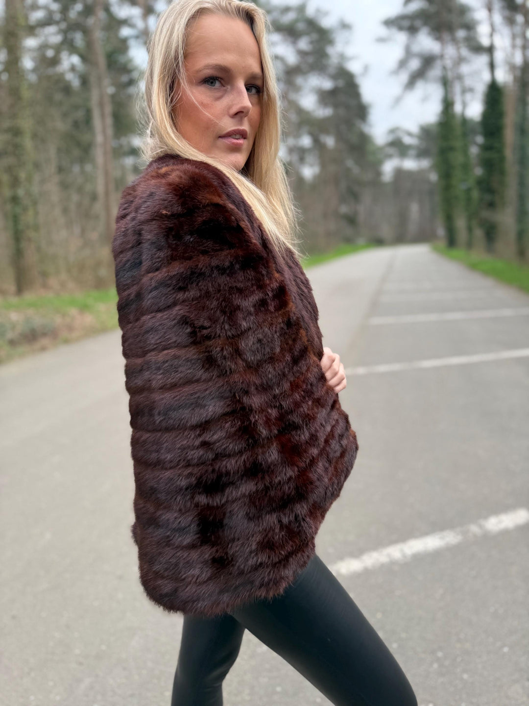 One Size Over the Shoulder Mink Fur Stole, Brown Mink, Thick and Soft Mink Fur Cape, Outlet Price, Perfect Shiny Fur, Classic Vintage Style