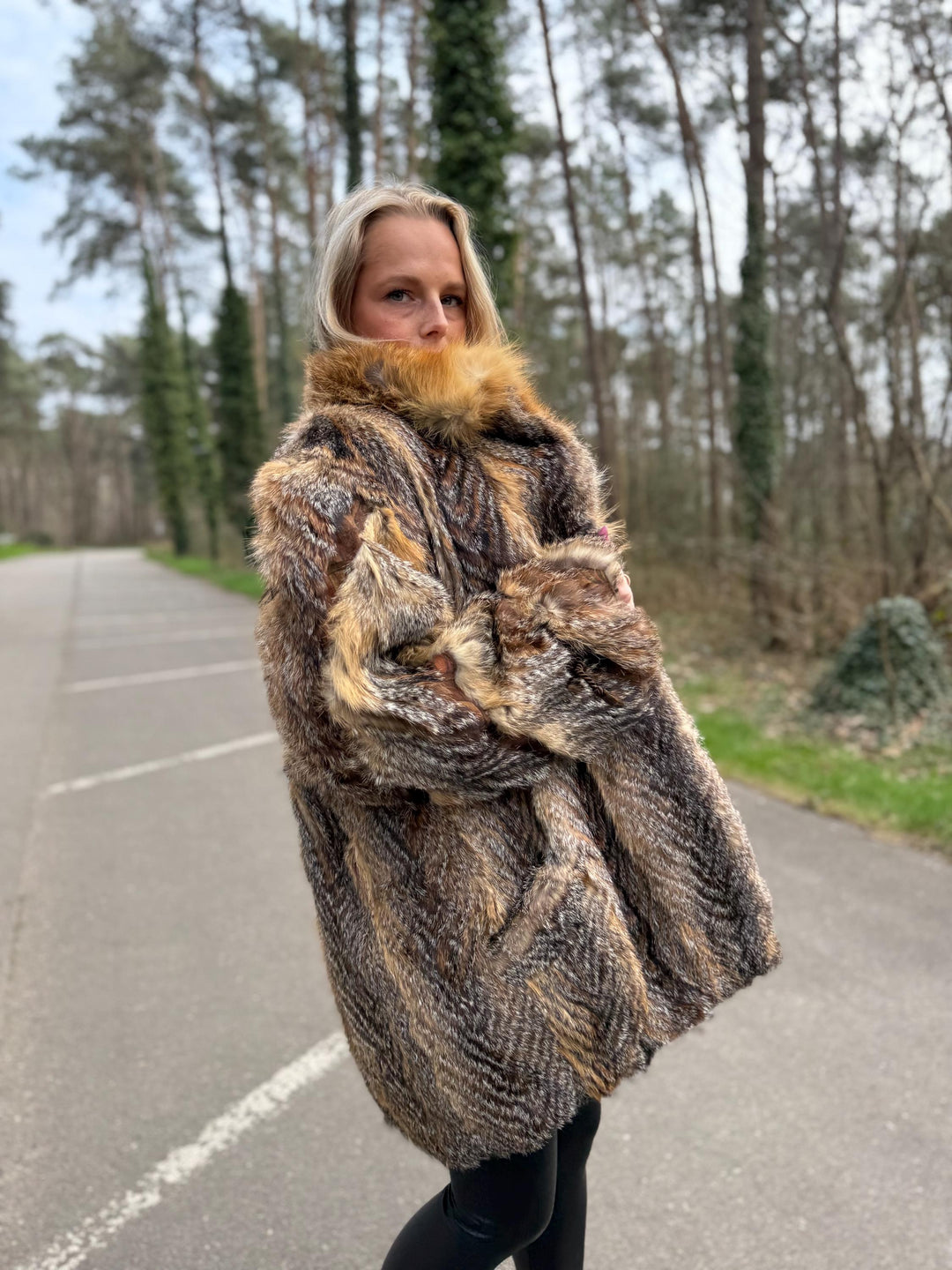 Gray Cross Fox Fur Coat with Leather, Medium Size, Real High-Quality Fur, Soft & Luxuriously Elegant Fur Coat, Women's Fox Coat, Cross Fox