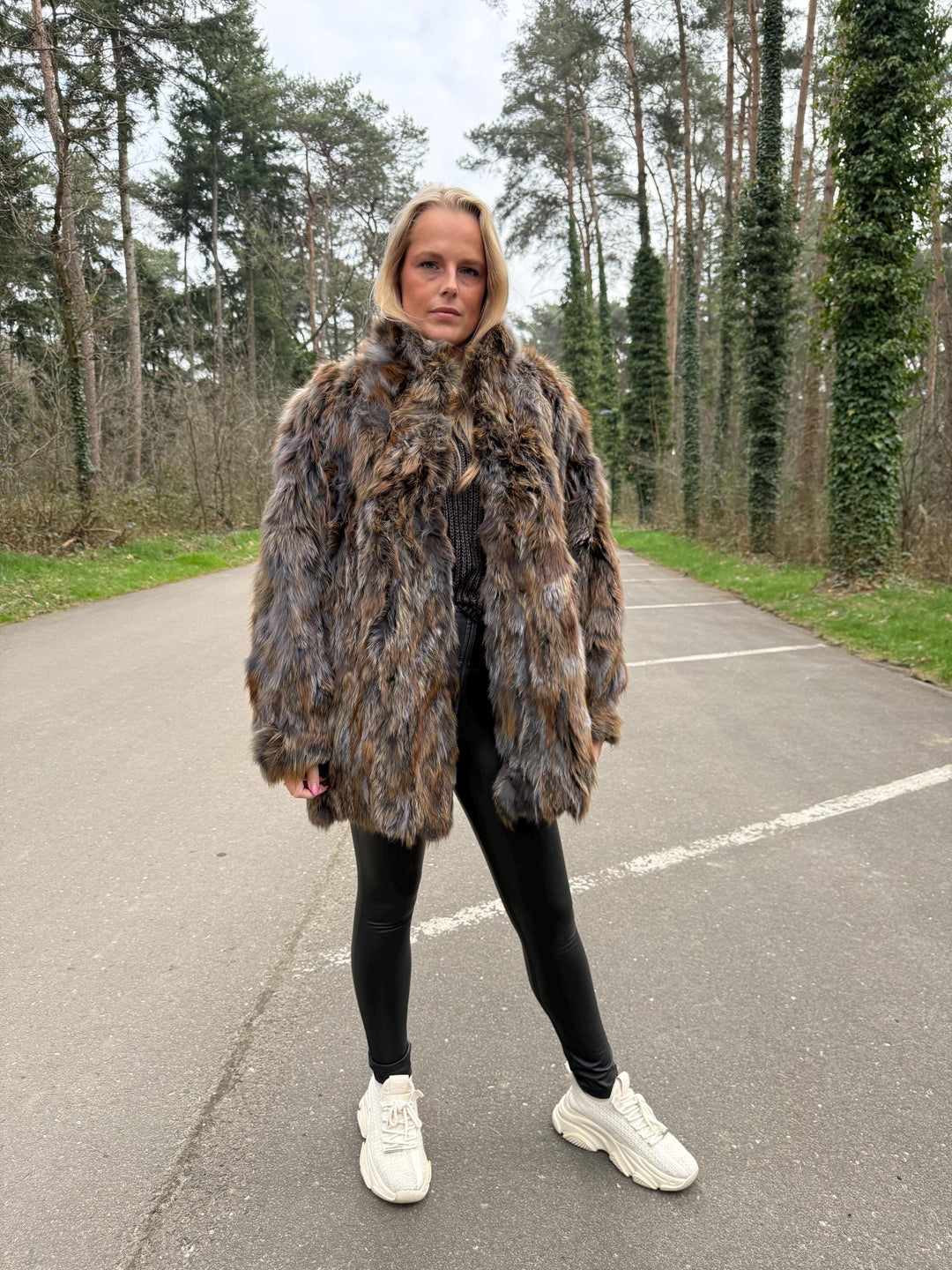 Outlet Vintage Colorful Fox Fur Coat, Large Size, Soft and Fluffy Fur, Unique Design and Rare Find Fox Coat, Good Condition with Small Signs