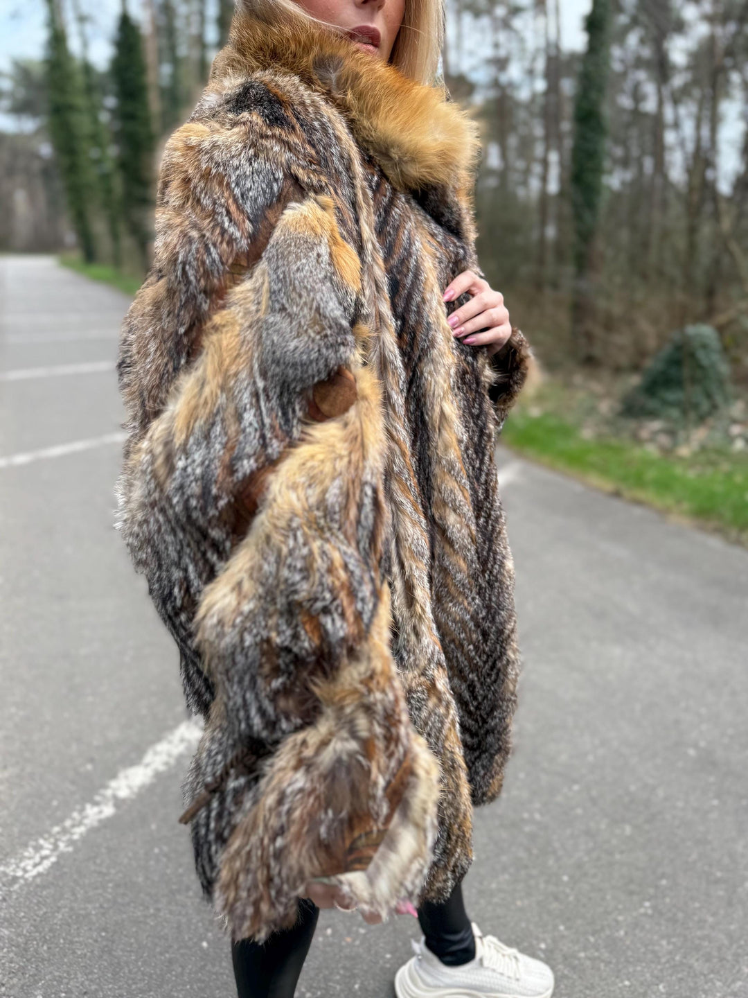 Gray Cross Fox Fur Coat with Leather, Medium Size, Real High-Quality Fur, Soft & Luxuriously Elegant Fur Coat, Women's Fox Coat, Cross Fox