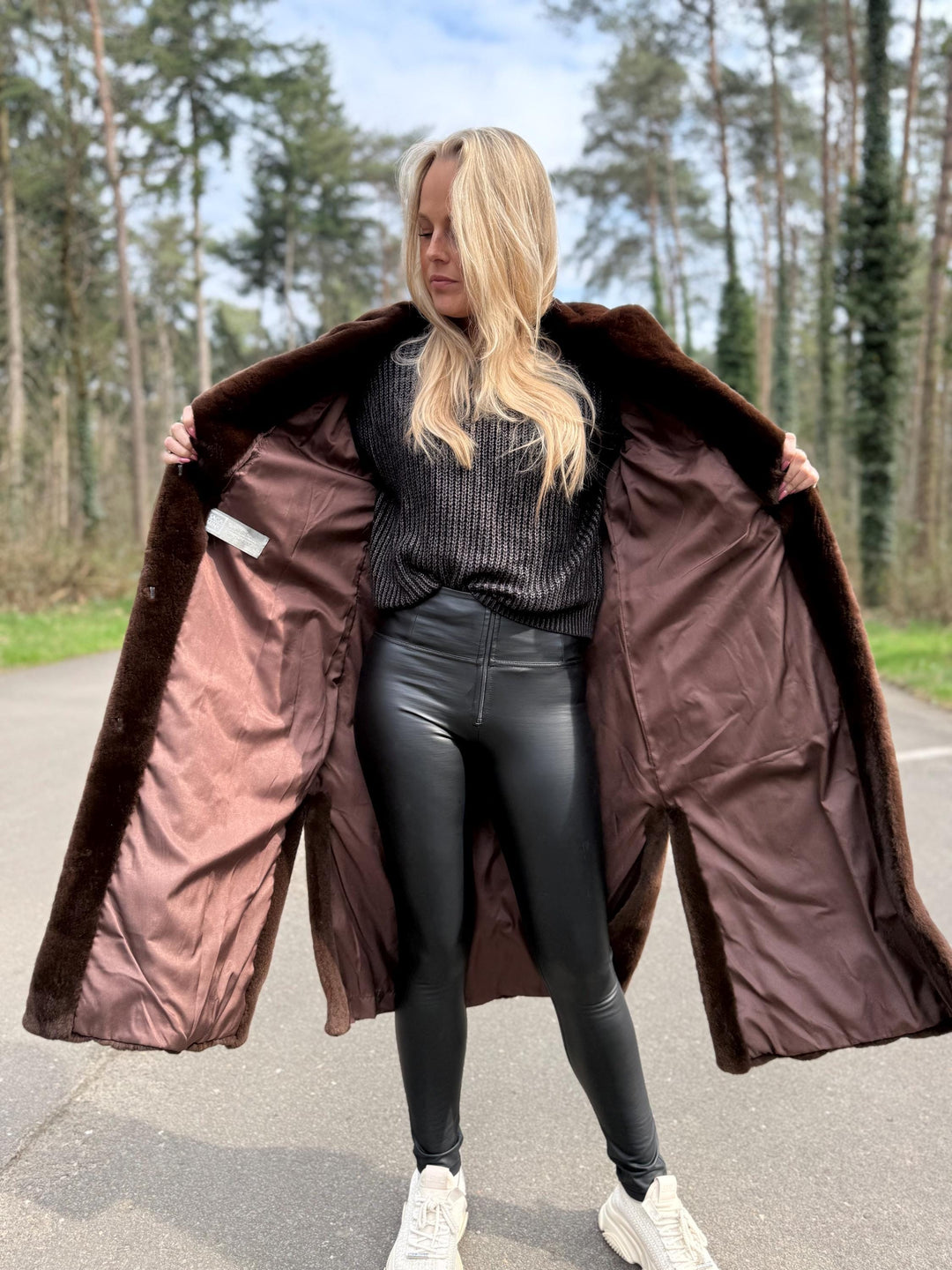 Ranched Saga Mink Fur Coat, Sheared Fur Medium Size, Full-Length Mink Coat, Superb Quality, Brand New Coat, Premium High Quality Fur, Luxury