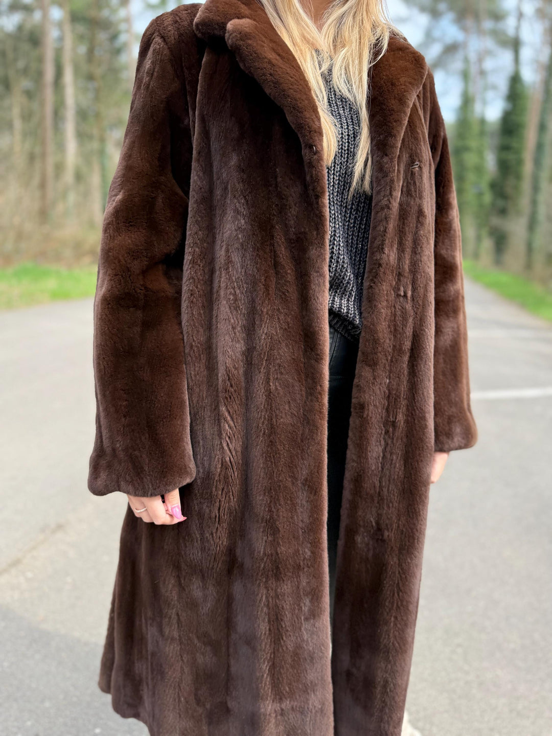 Ranched Saga Mink Fur Coat, Sheared Fur Medium Size, Full-Length Mink Coat, Superb Quality, Brand New Coat, Premium High Quality Fur, Luxury