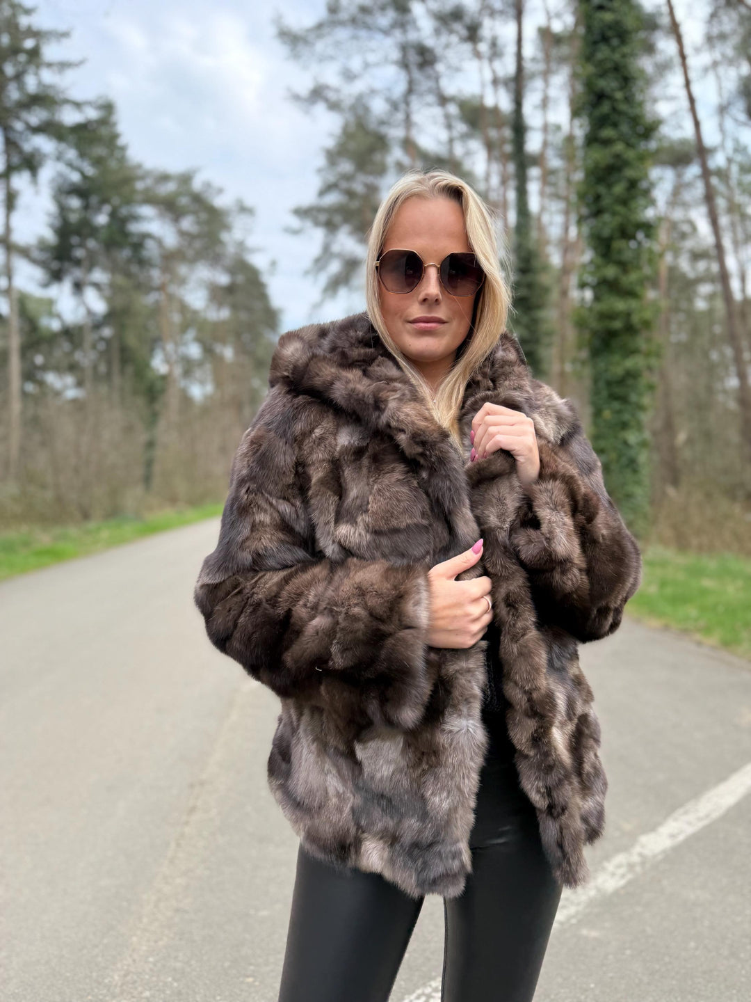 Sable Fur Jacket with Hoodie, Medium M/L Size, Brand New Never Used, Rich Expensive Fur Coat, Sable Fur for Women, Premium Fur, Custom Made