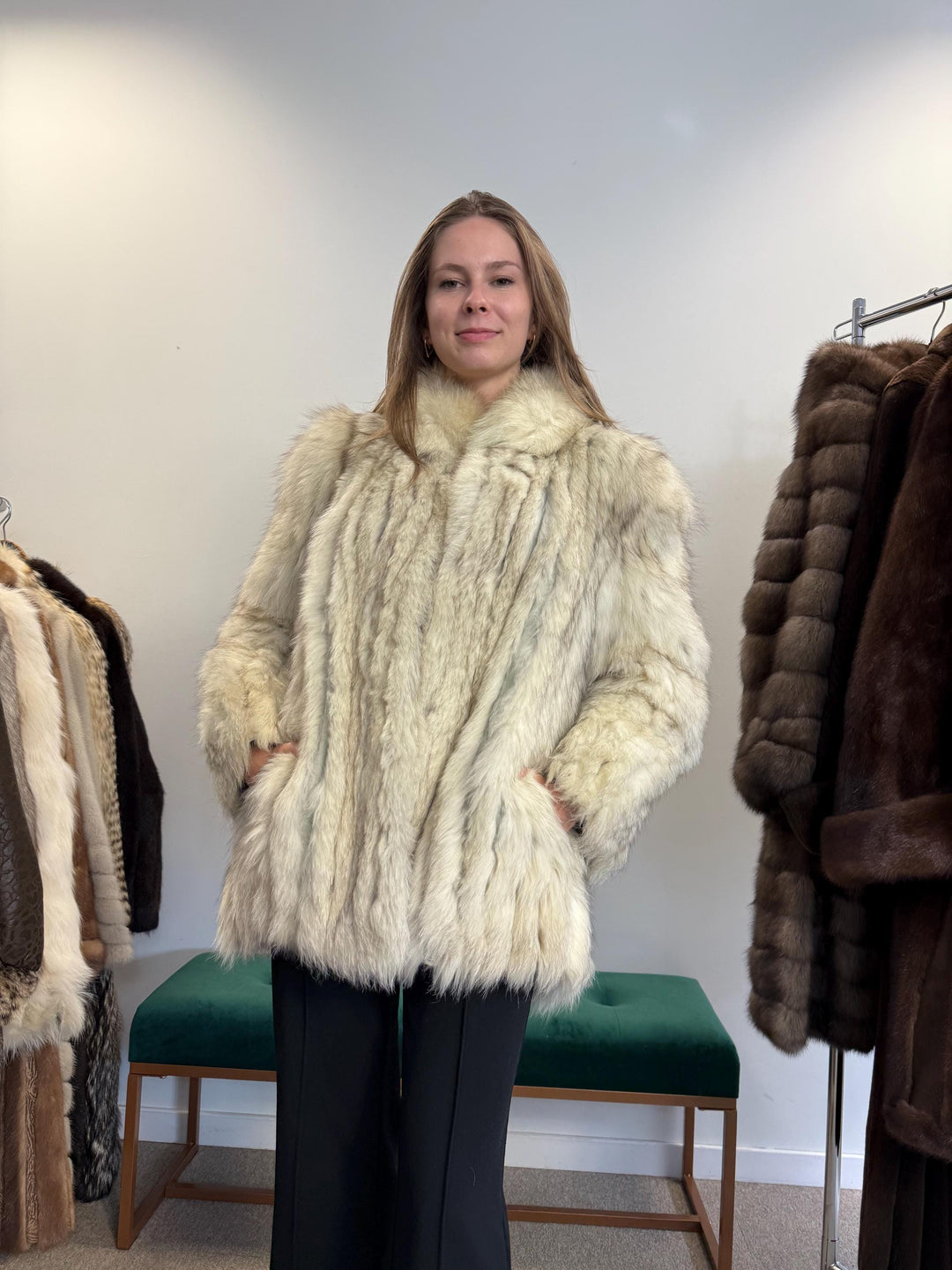 White Fox Fur Jacket, Medium Size, Saga Fox Jacket, Real Fox Fur Coat, Fox Fur Coat, Vintage Fur Coat, Women's Fur Jacket, Outlet Fur Coat