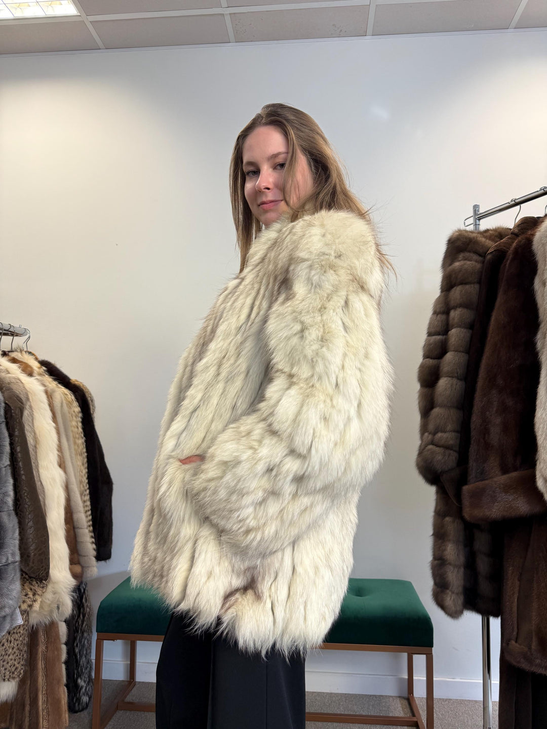 White Fox Fur Jacket, Medium Size, Saga Fox Jacket, Real Fox Fur Coat, Fox Fur Coat, Vintage Fur Coat, Women's Fur Jacket, Outlet Fur Coat