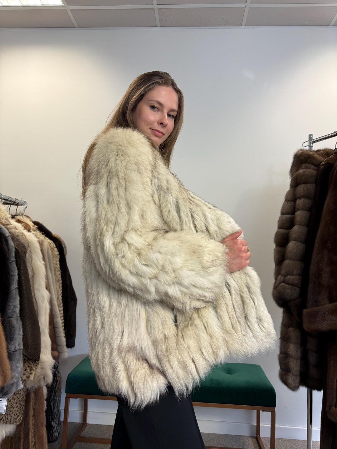 White Fox Fur Jacket, Medium Size, Saga Fox Jacket, Real Fox Fur Coat, Fox Fur Coat, Vintage Fur Coat, Women's Fur Jacket, Outlet Fur Coat