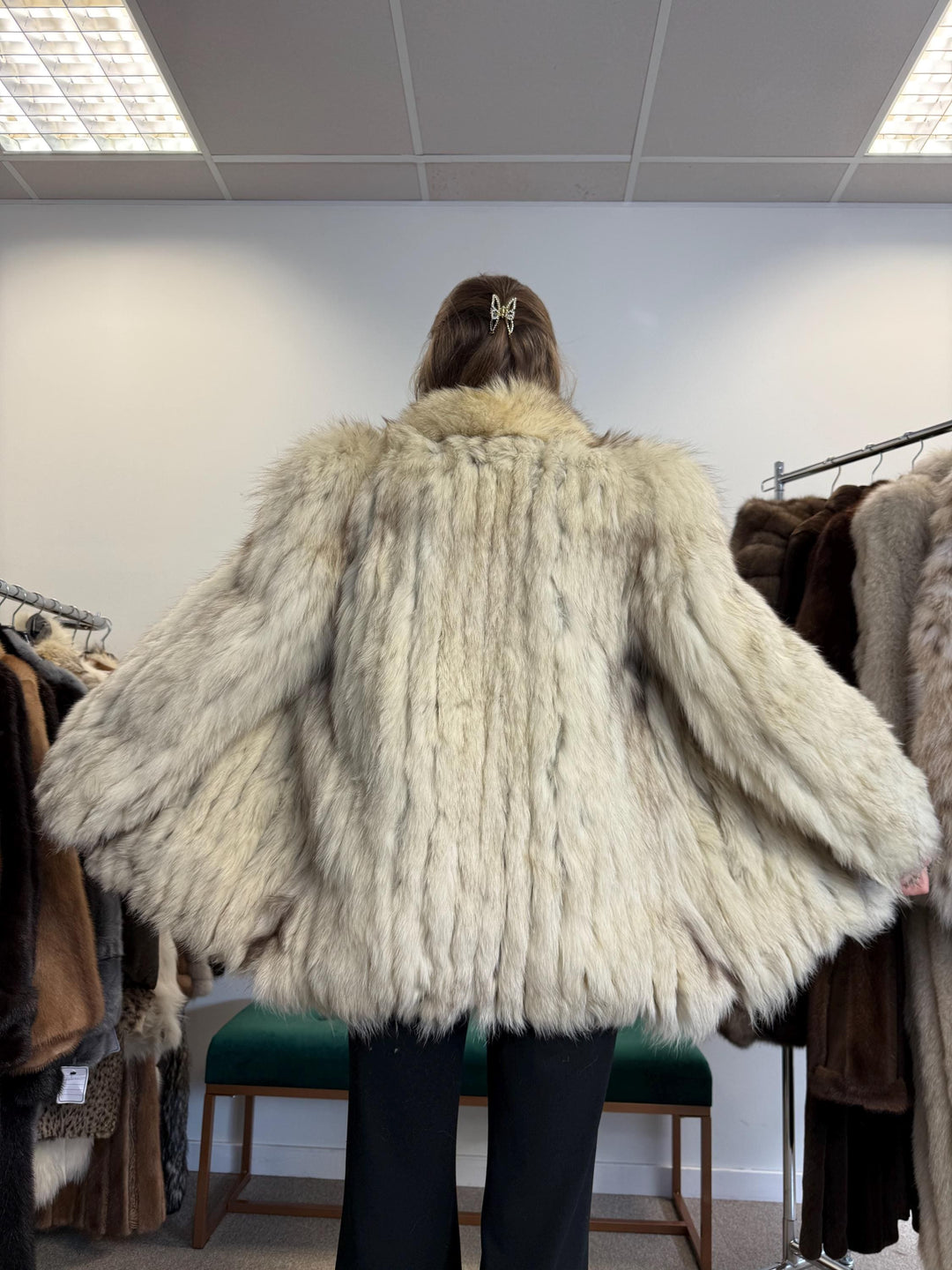 White Fox Fur Jacket, Medium Size, Saga Fox Jacket, Real Fox Fur Coat, Fox Fur Coat, Vintage Fur Coat, Women's Fur Jacket, Outlet Fur Coat