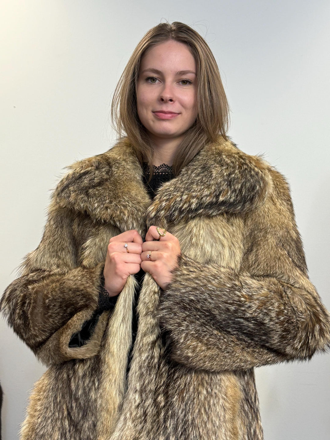 Coyote Fur Jacket, Medium Size, Real Fur Jacket, Women's Fur Jacket, Real Coyote Fur, Coyote Jacket, Vintage Fur Coat, Women's Vintage Coat