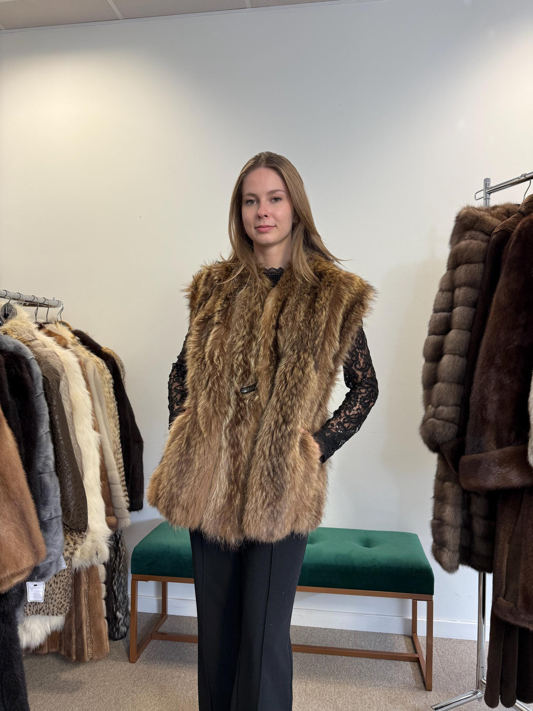 Raccoon Fur Vest, Large Size, Raccoon Vest Women, Real Fur Vest, Brown Raccoon Fur, Vintage Fur Vest, Short Fur Vest, Real Raccoon Fur Vest