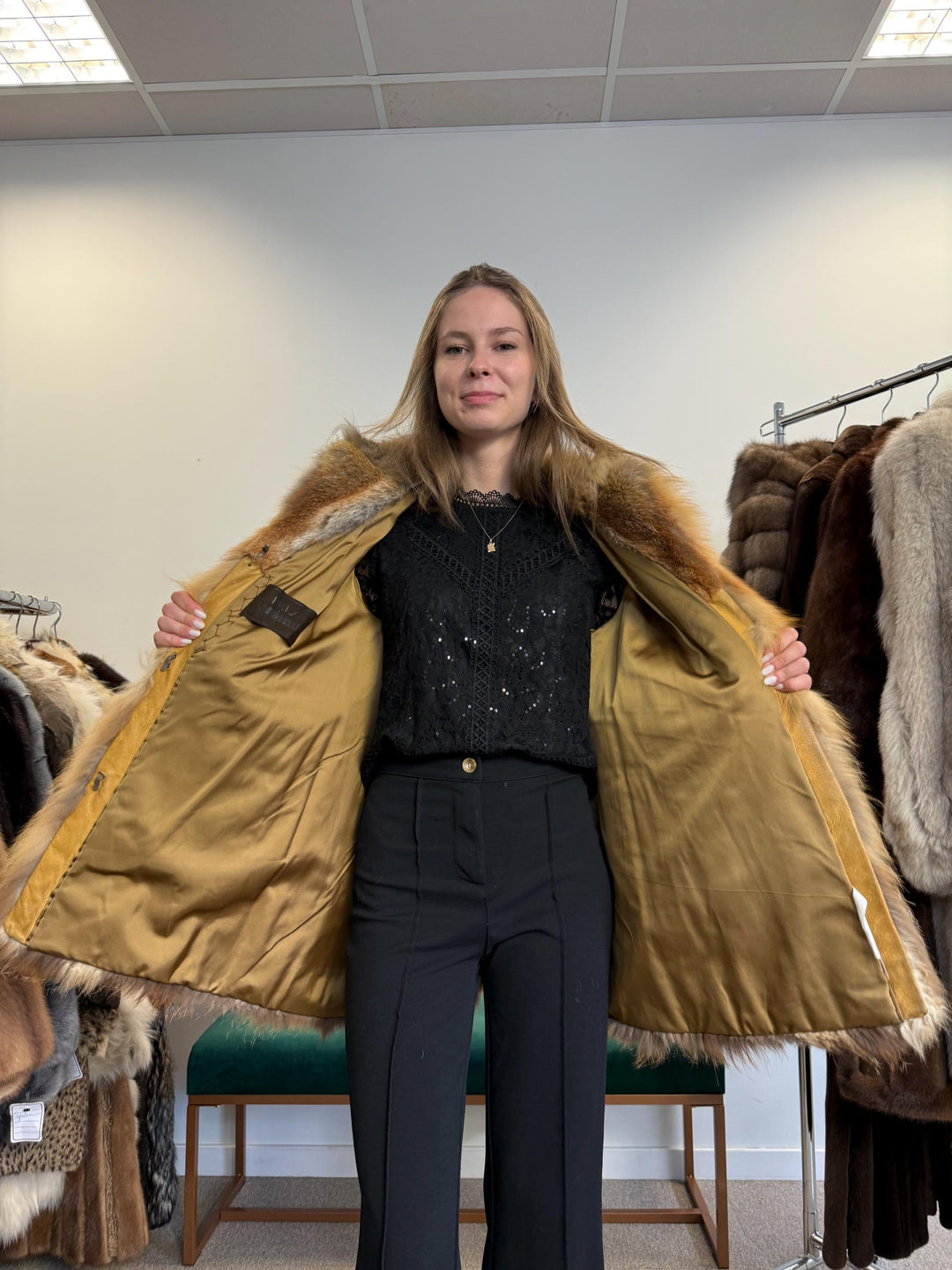 Red Fox Jacket, Medium Size, Red Fox Fur Jacket, Real Fox Fur Coat, Vintage Fur Jacket, Red Fox Coat, Short Fur Jacket, Women's Fur Jacket