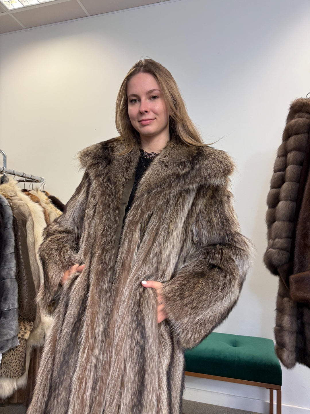 Raccoon Fur Coat, Large Size, Real Fur Coat, Raccoon Coat, Silver Raccoon Fur, Vintage Fur Coat, Soft Thick Raccoon Coat, Women's Fur Coat